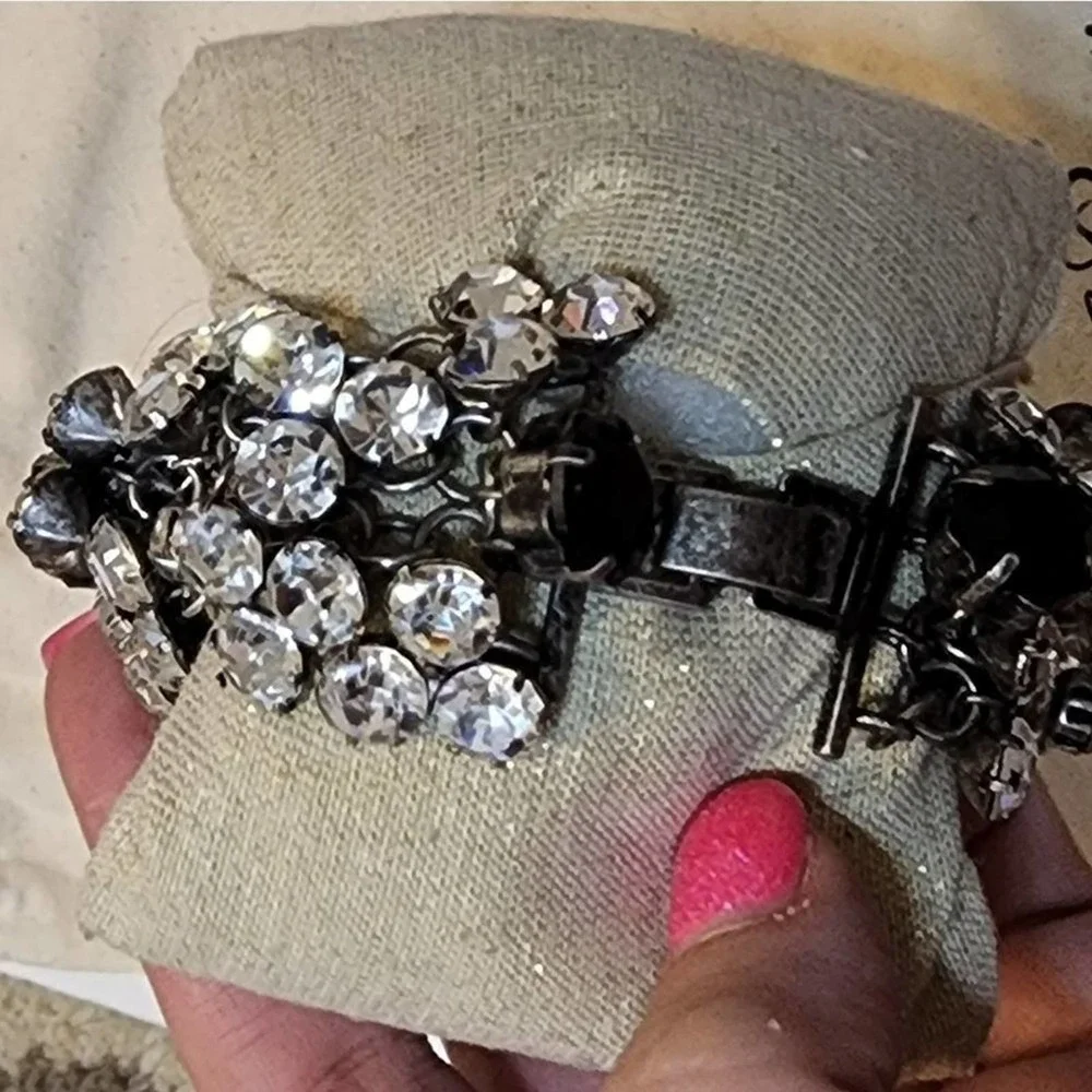 J.‎ Crew jeweled crystal and onyx colored bracelet